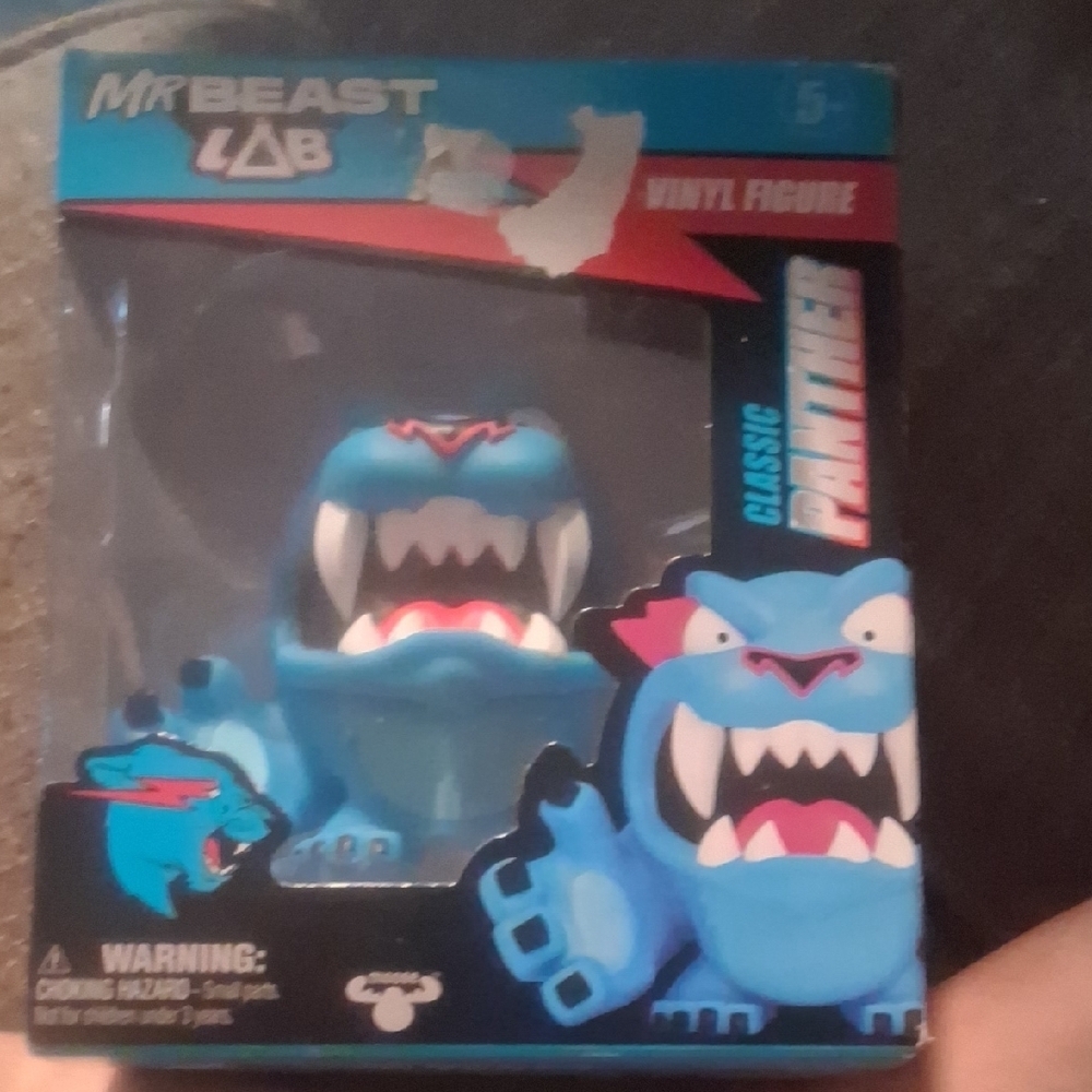 MrBeast Lab Classic Panther Vinyl Figure